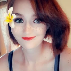 Meet your Posher, Chrystal